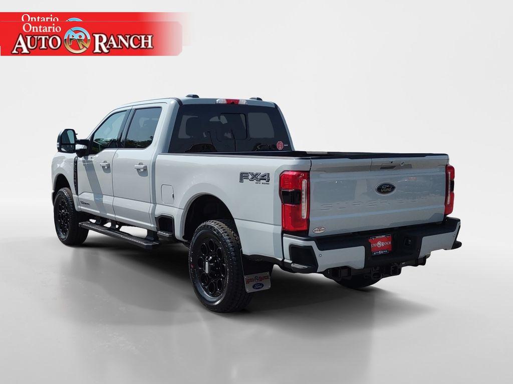 2025 Ford F-250 XLT photo 3