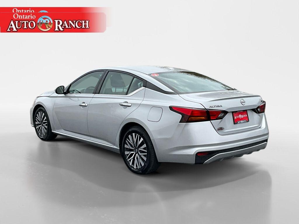 Used 2023 Nissan Altima 2.5 SV Sedan