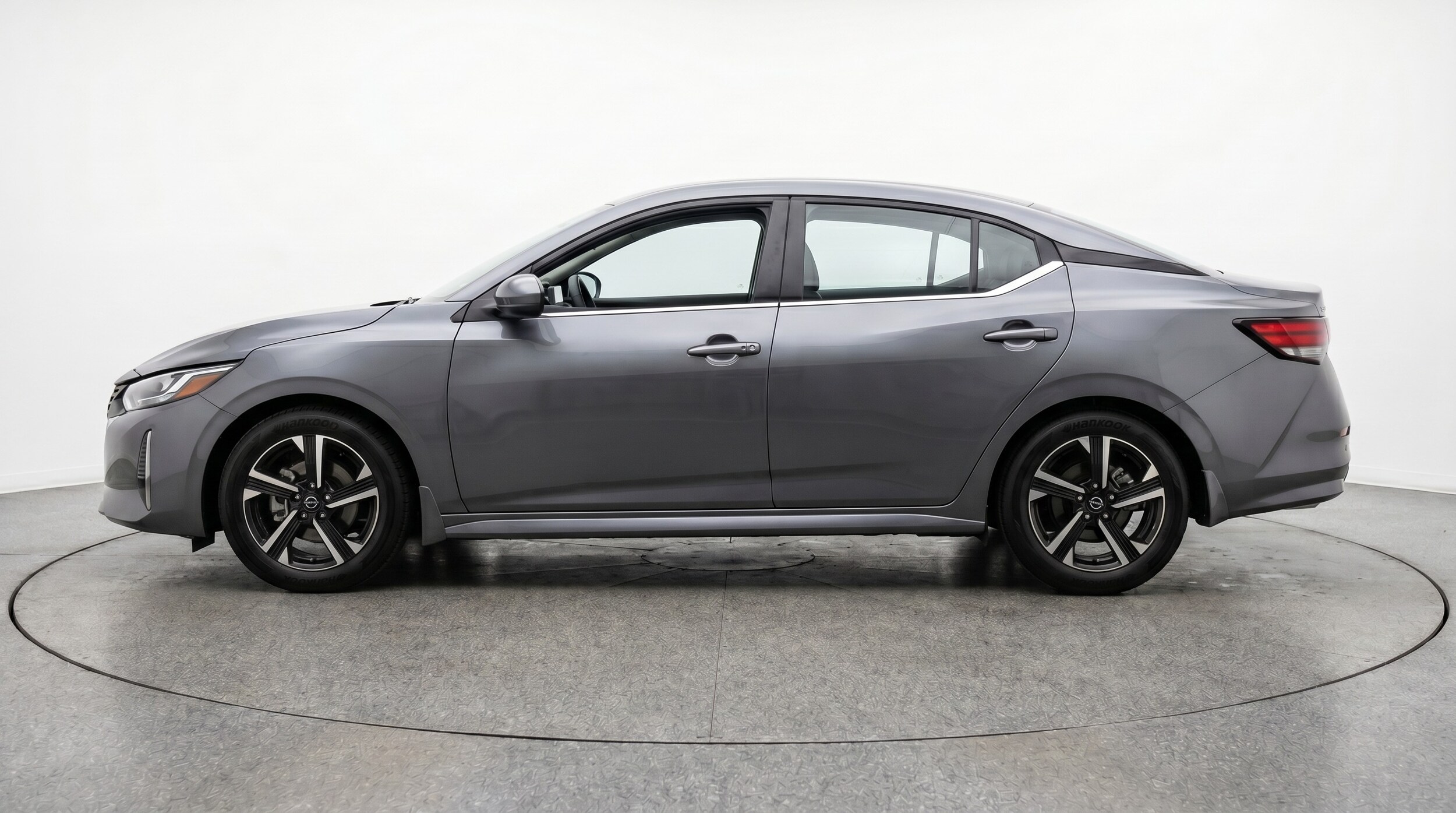 Thumbnail: 2025 Nissan Sentra - 4