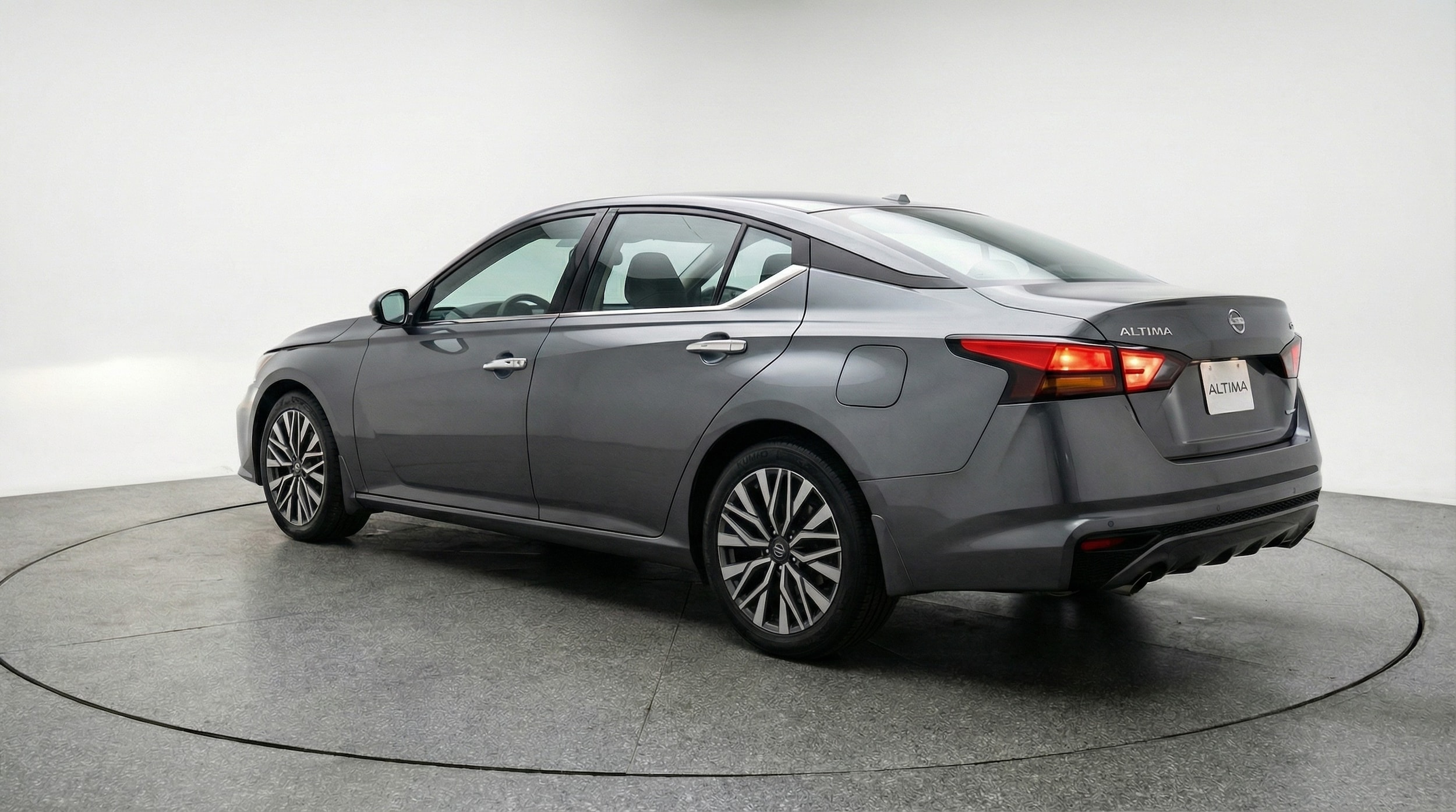 Thumbnail: 2025 Nissan Altima - 5