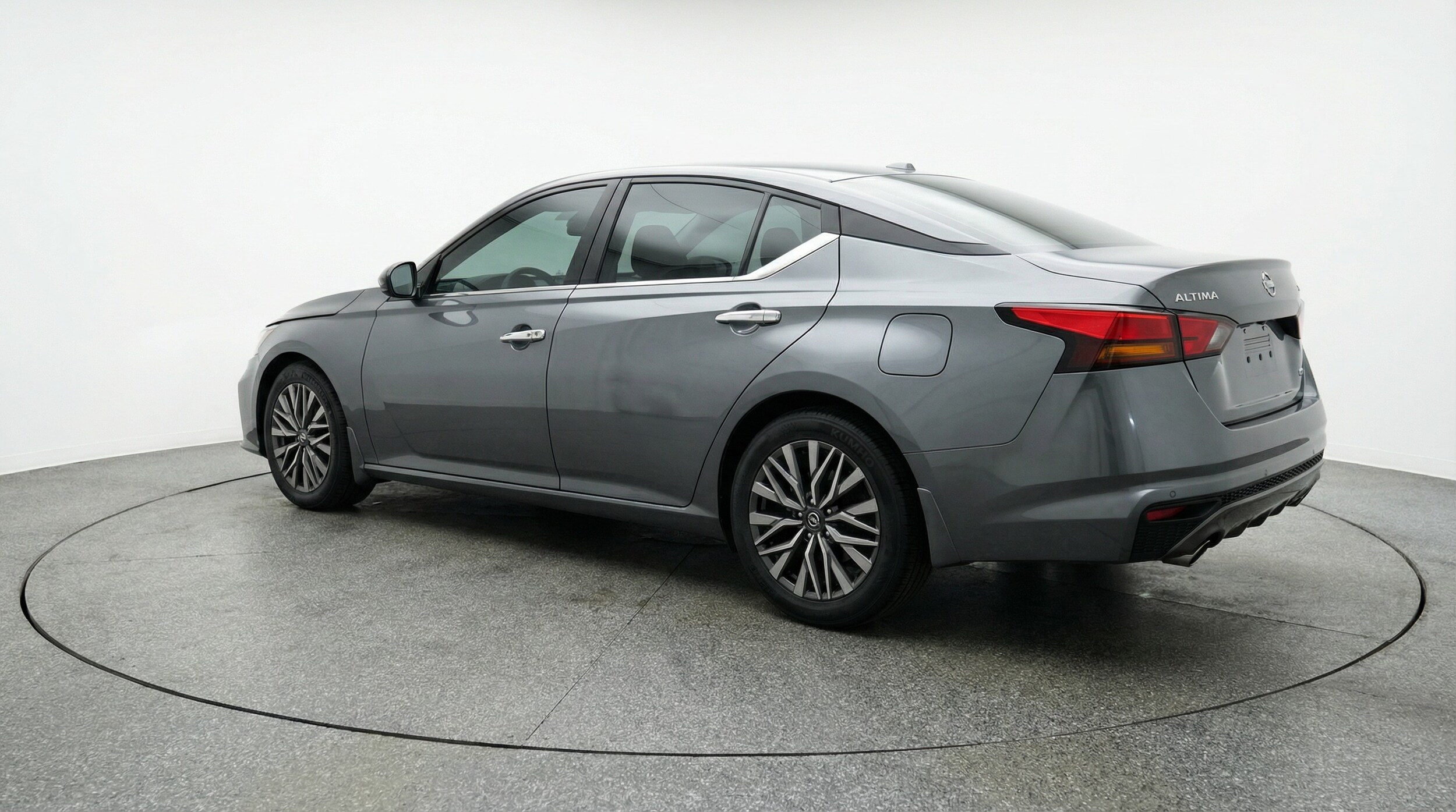 Thumbnail: 2025 Nissan Altima - 5