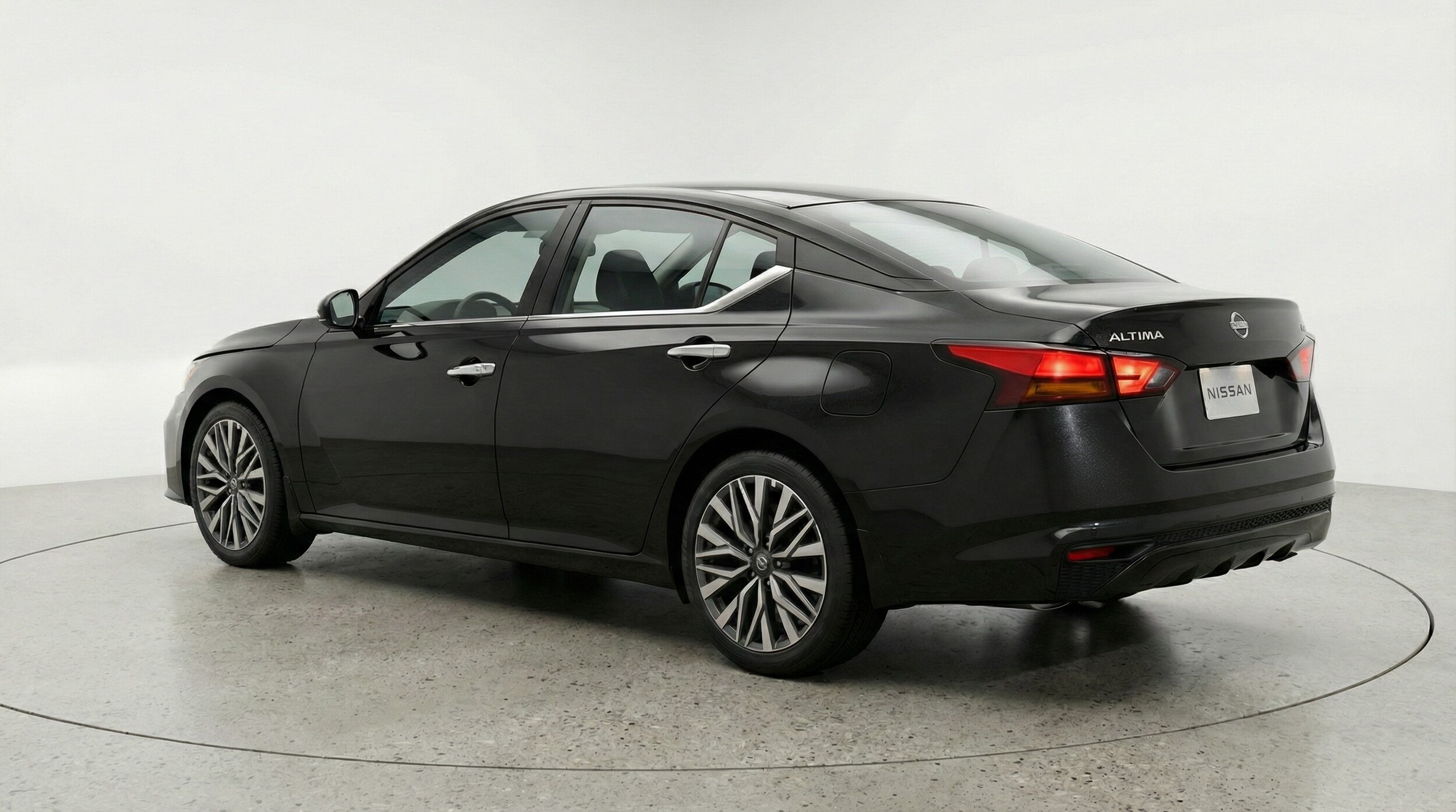 Thumbnail: 2025 Nissan Altima - 5