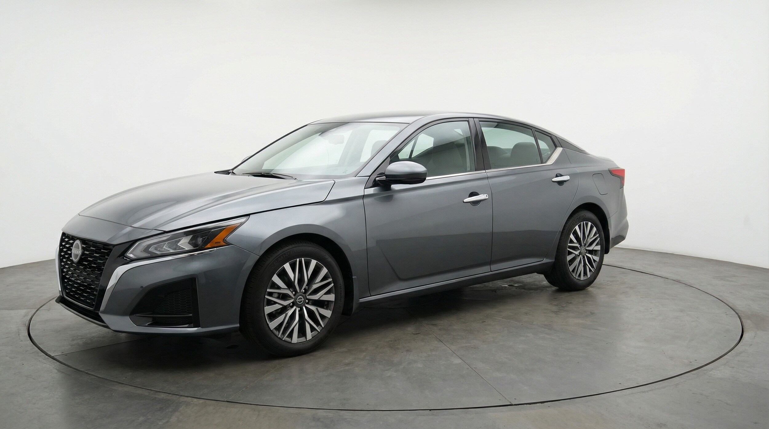 Thumbnail: 2025 Nissan Altima - 3