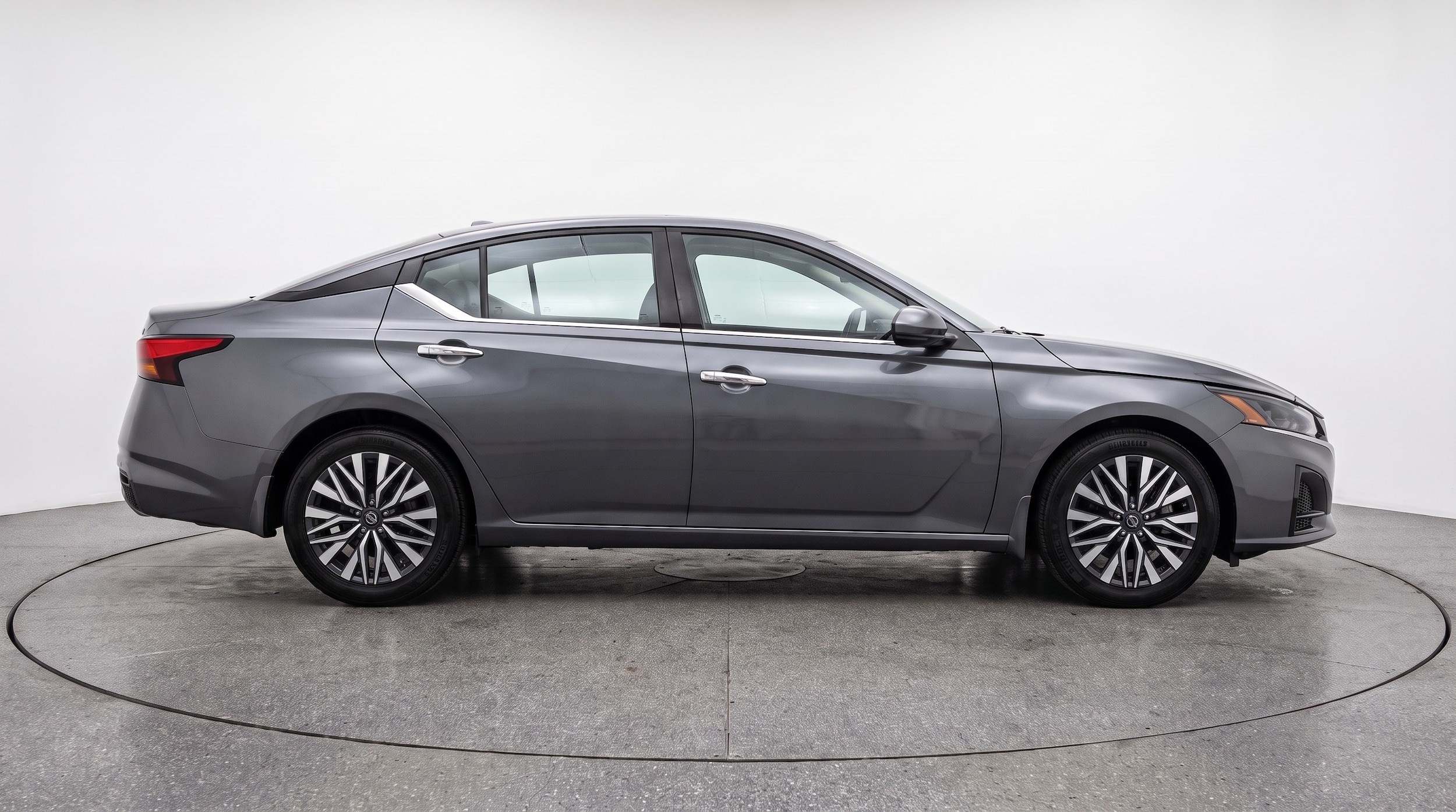 Thumbnail: 2025 Nissan Altima - 8
