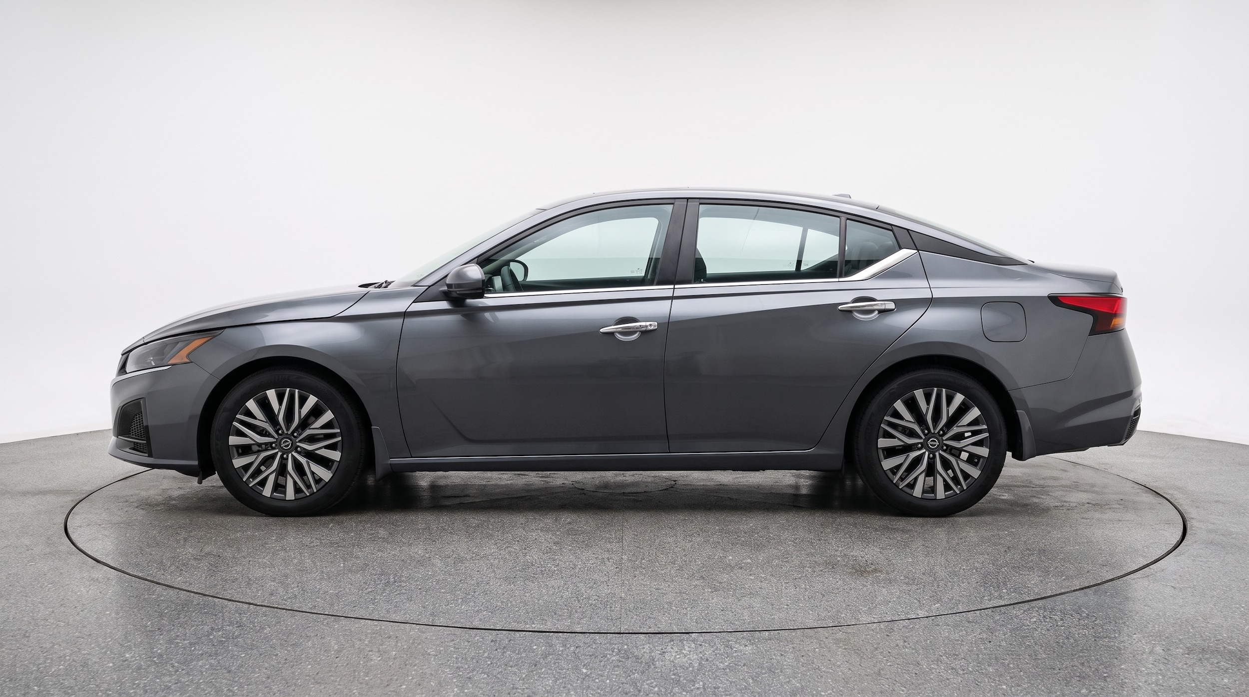 Thumbnail: 2025 Nissan Altima - 4
