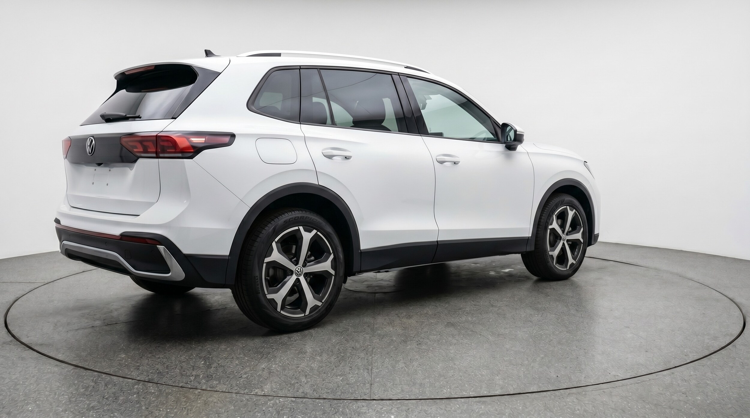 Thumbnail: 2026 Volkswagen Tiguan - 7