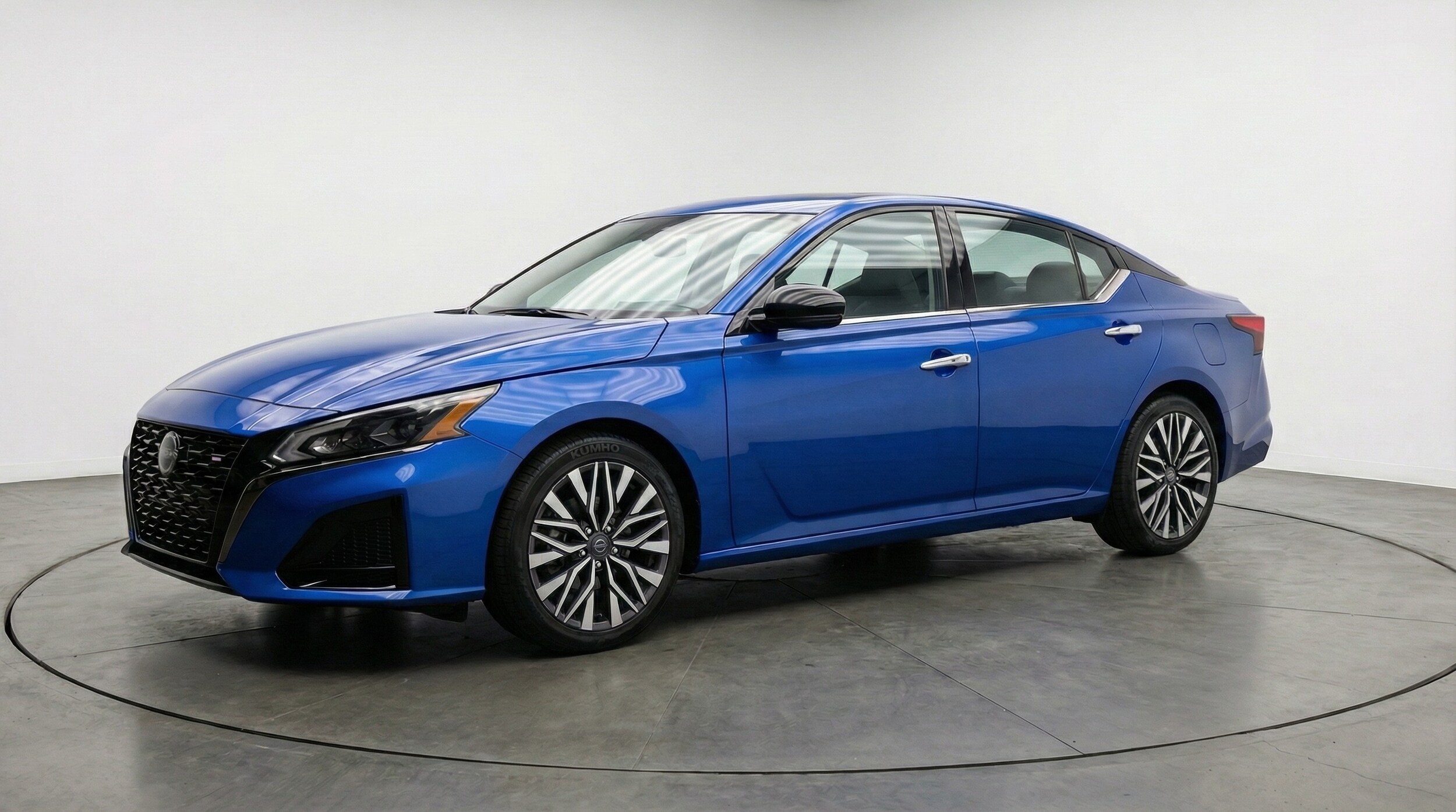 Thumbnail: 2025 Nissan Altima - 3