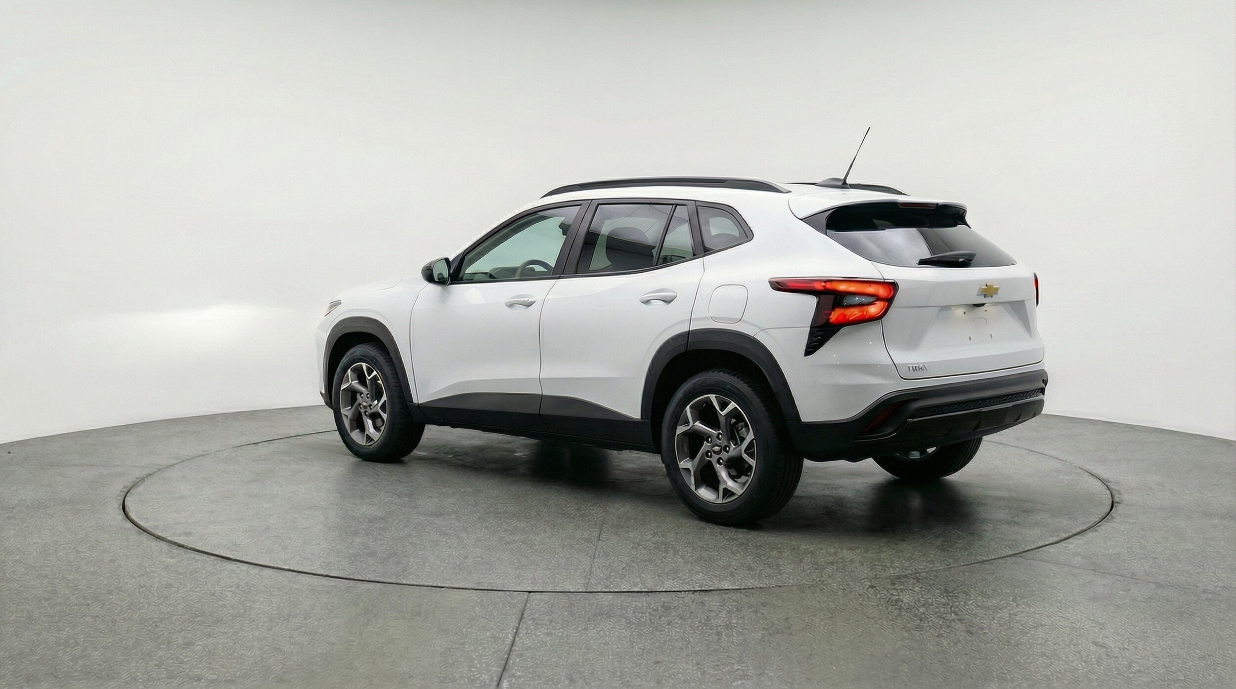 Thumbnail: 2025 Chevrolet Trax - 5