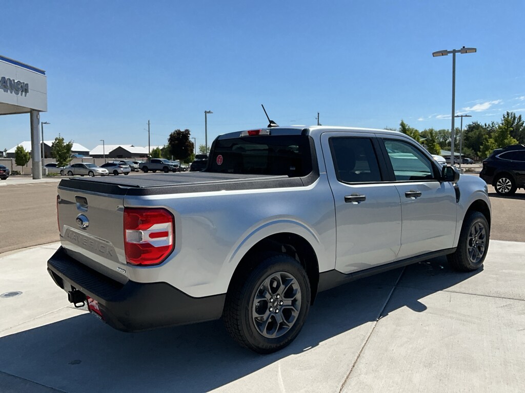 2024 Ford Maverick XLT photo 3