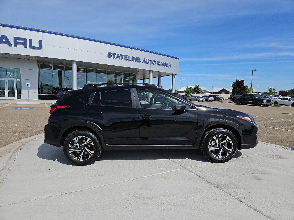 2025 Subaru Crosstrek Premium photo 2