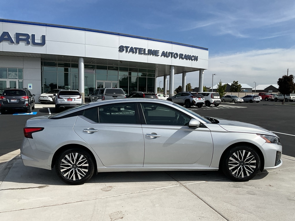 Used 2023 Nissan Altima 2.5 SV Sedan