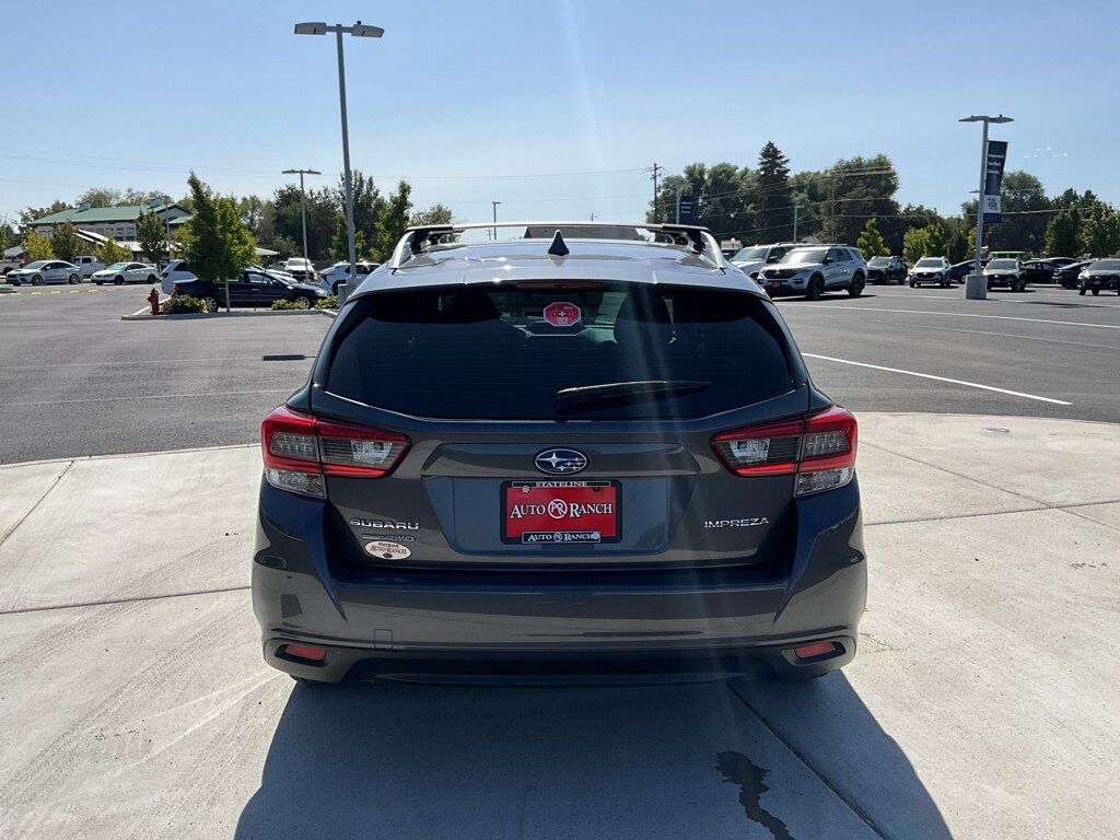 2022 Subaru Impreza Premium photo 4