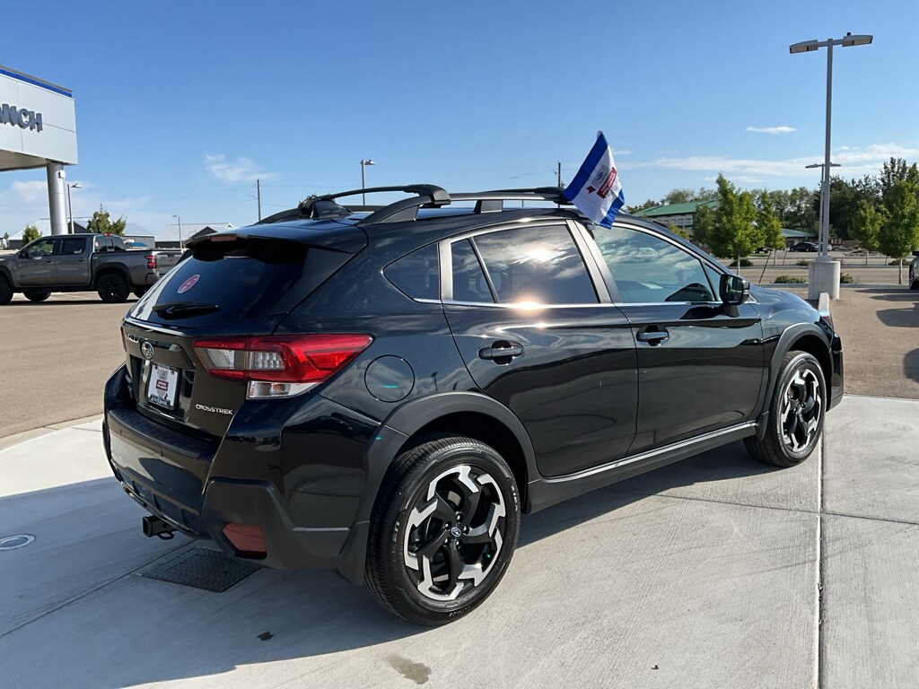 2023 Subaru Crosstrek Limited photo 2