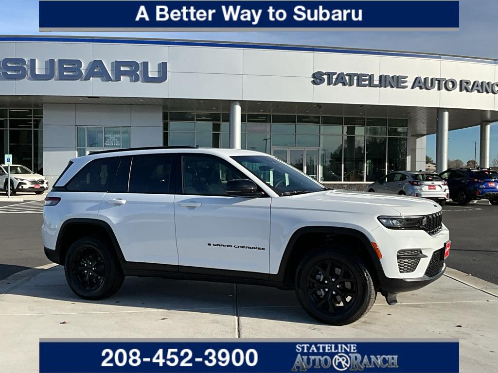 2025 Jeep Grand Cherokee Altitude's photo