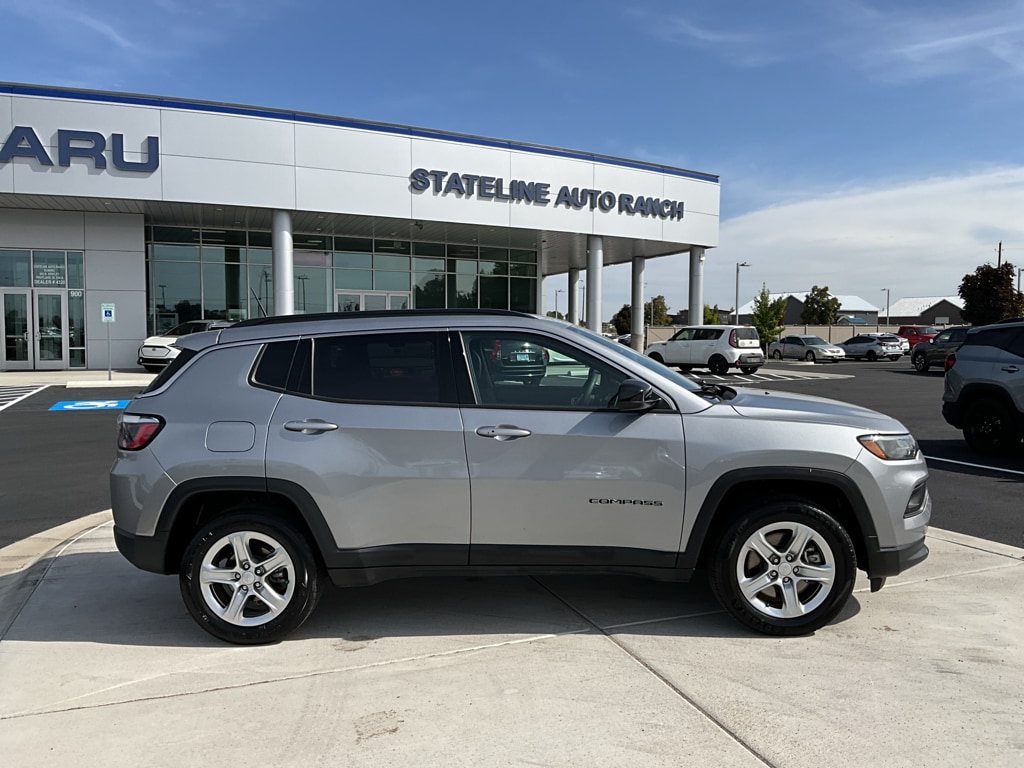 Used 2024 Jeep Compass Latitude SUV