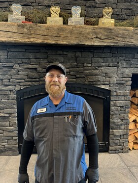 Staff member Jess Wallace from aeaac8470412