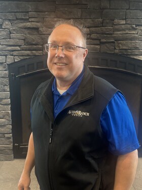 Staff member Robert Head from aeaac8470412