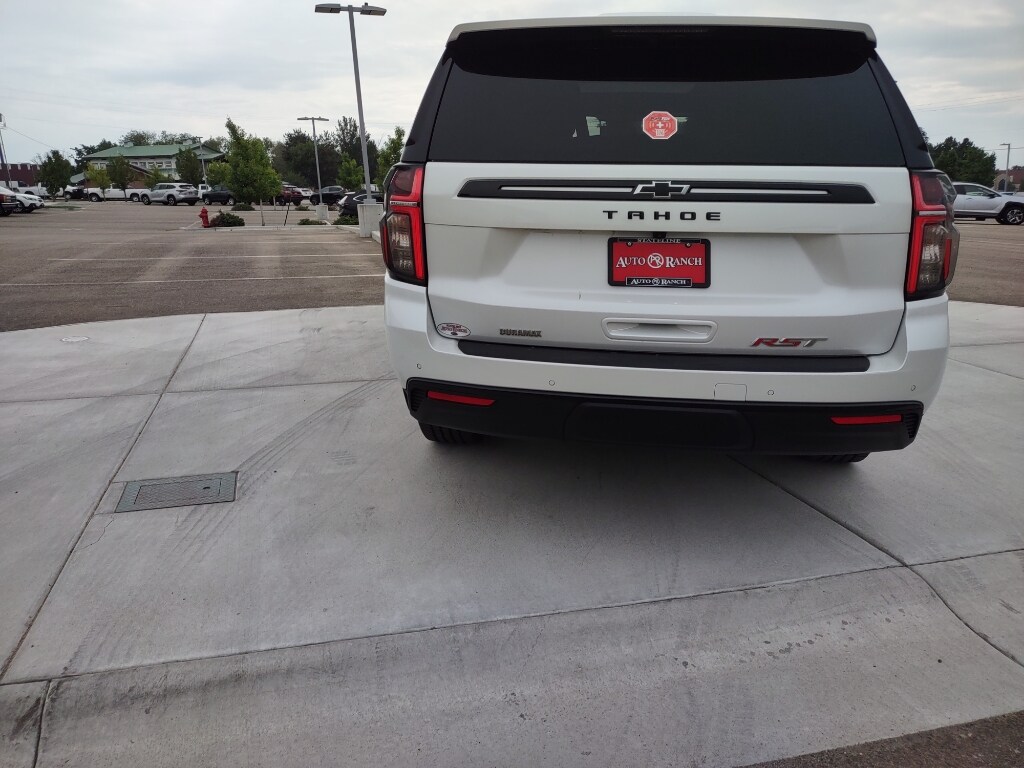 2023 Chevrolet Tahoe RST photo 2