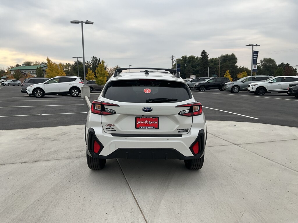 2026 Subaru Crosstrek Limited Hybrid photo 4