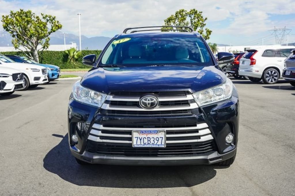 Used 2017 Toyota Highlander XLE SUV