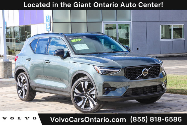 2026 Volvo XC40
