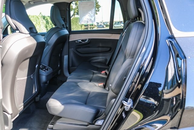 2025 Volvo XC90 Plus - Photo 21