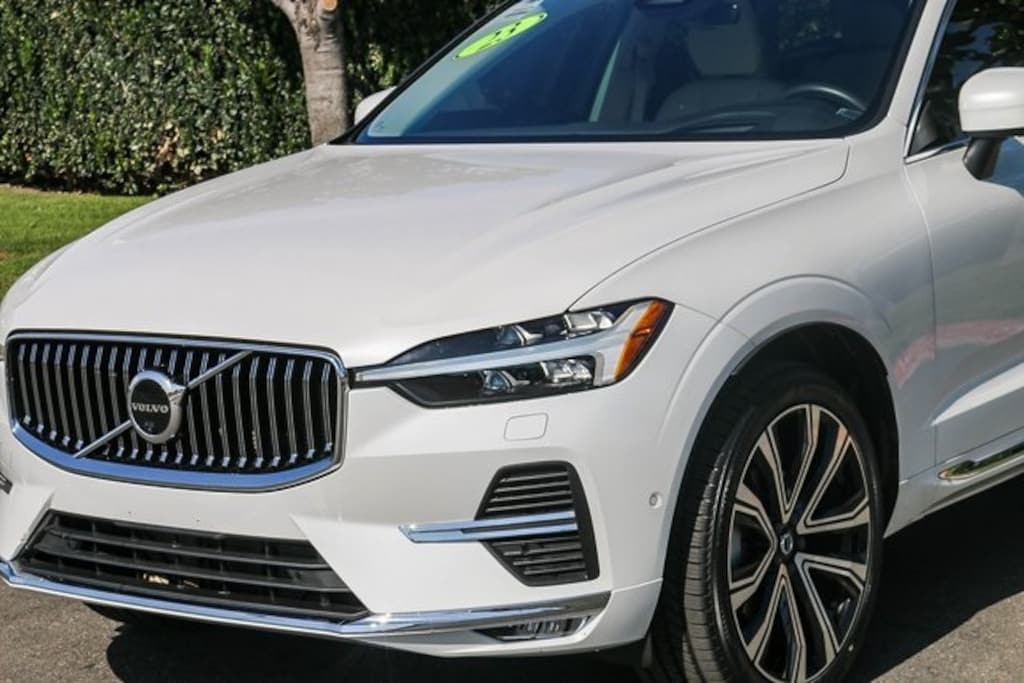 Used 2023 Volvo XC60 B5 Ultimate Bright Theme SUV
