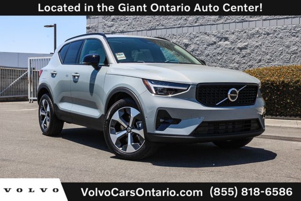 New 2026 Volvo XC40 B5 Plus SUV