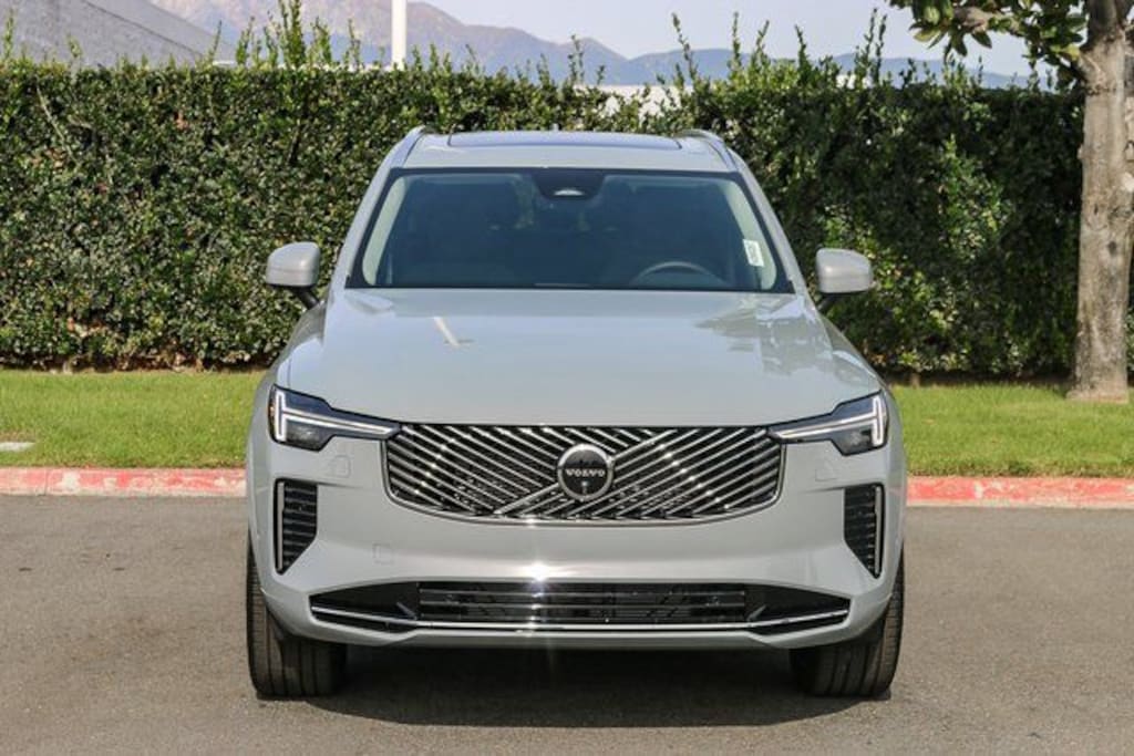 New 2026 Volvo XC90 B5 Plus 7-Seater SUV