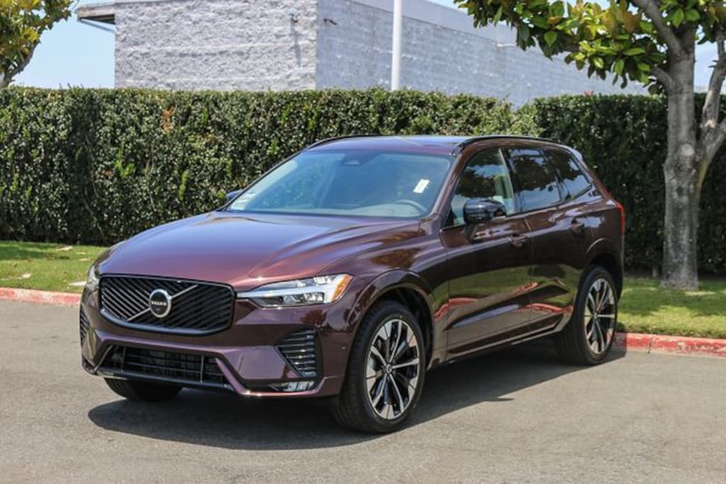 New 2026 Volvo XC60 B5 Plus SUV