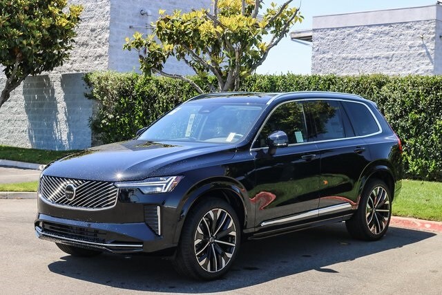 2025 Volvo XC90 Plus photo 3