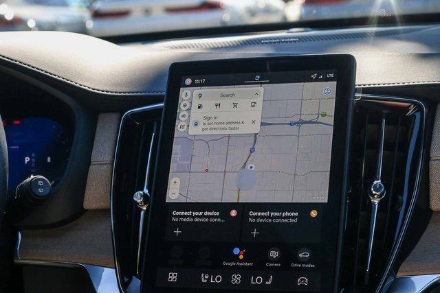 2026 Volvo XC90 Plus - Photo 15