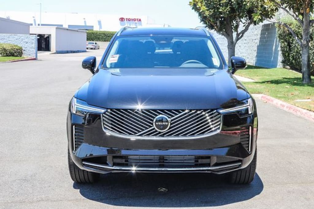New 2026 Volvo XC90 plug-in hybrid T8 Plus 7-Seater SUV