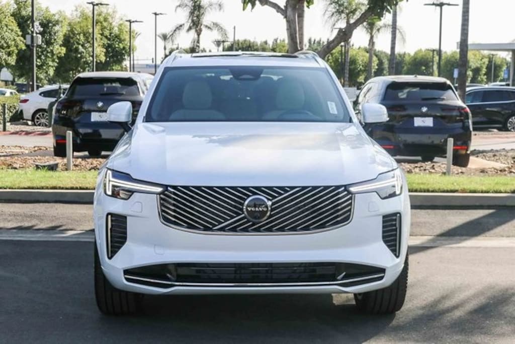 New 2026 Volvo XC90 B6 Plus 7-Seater SUV