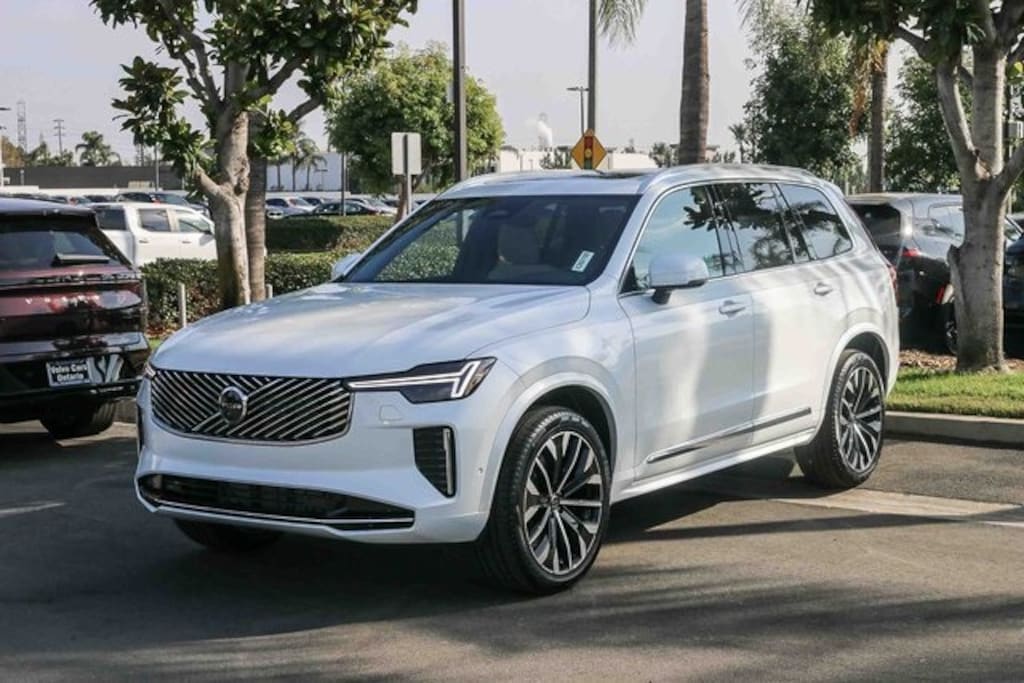 New 2026 Volvo XC90 B6 Plus 7-Seater SUV