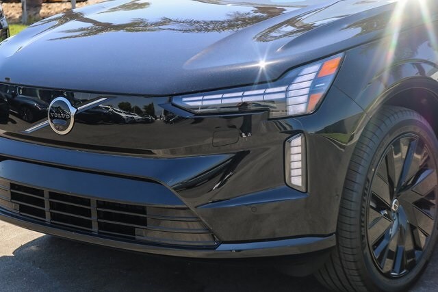 2025 Volvo EX90 Twin Motor Performance Plus photo 4