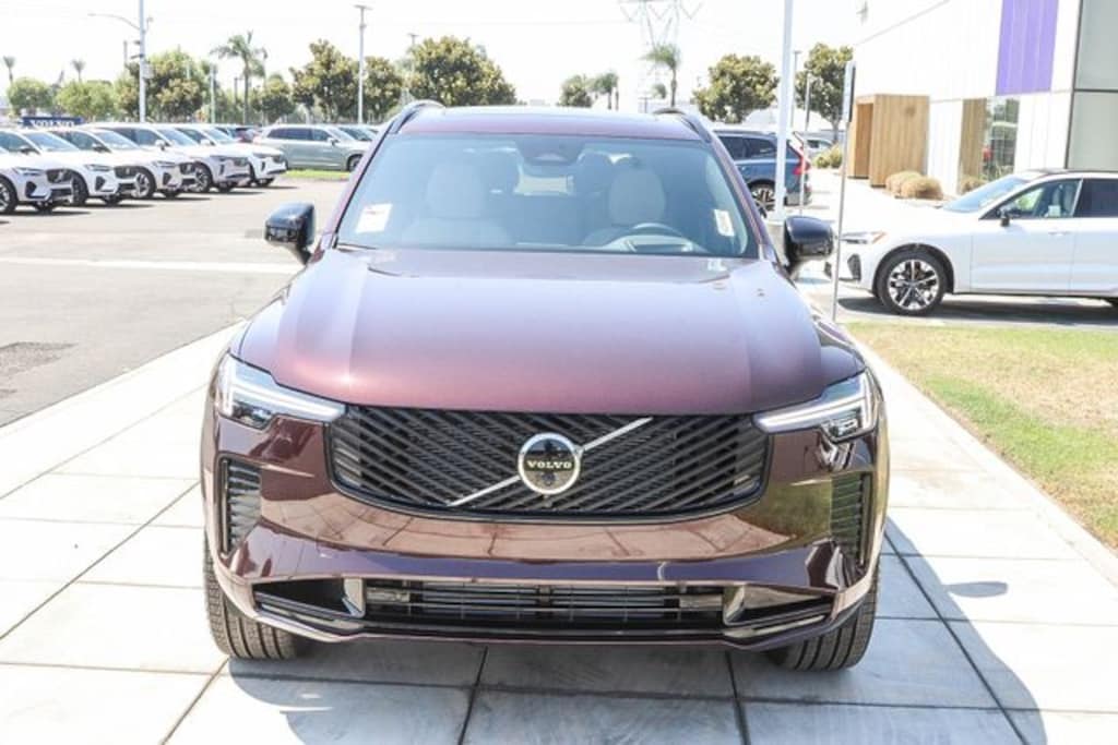 New 2026 Volvo XC90 plug-in hybrid T8 Ultra Dark Theme 7-Seater SUV