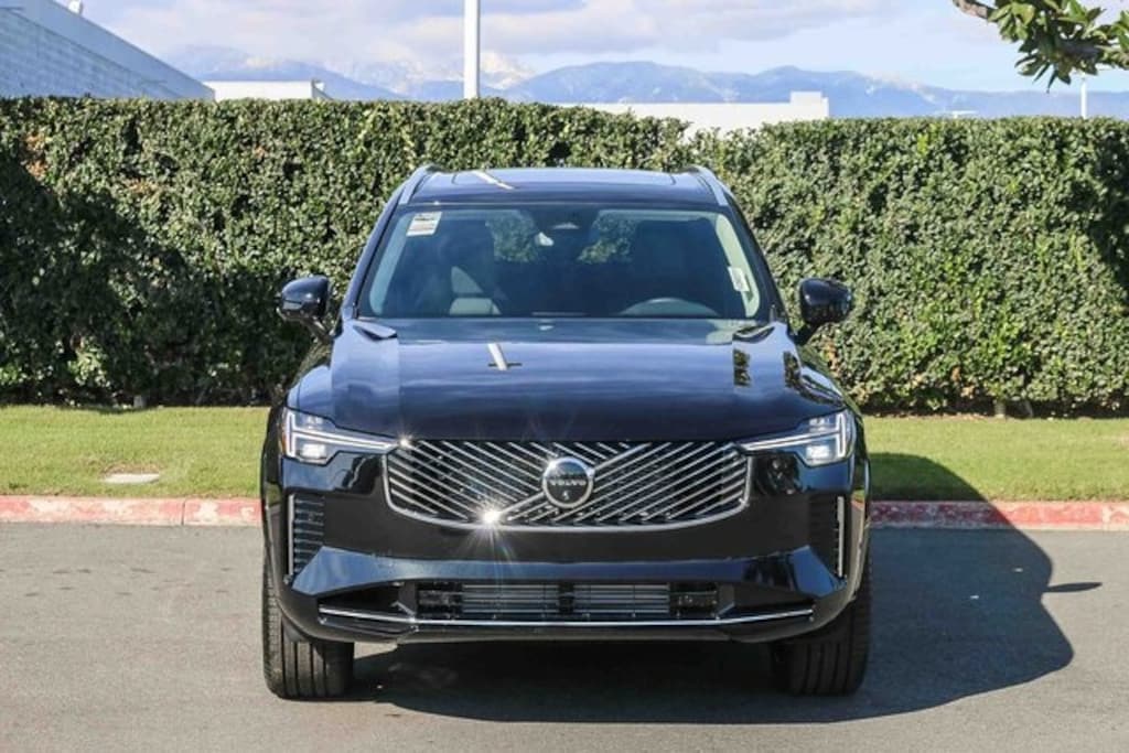 New 2026 Volvo XC90 plug-in hybrid T8 Plus 7-Seater SUV