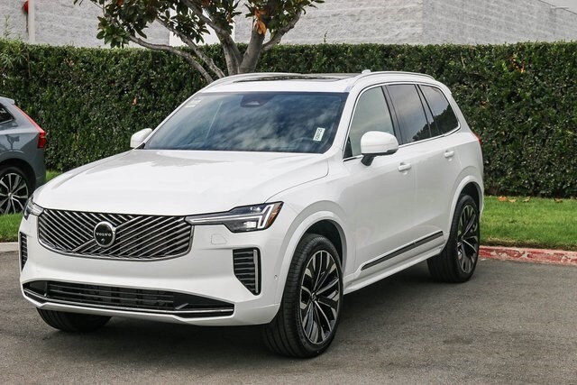 2026 Volvo XC90 photo 3