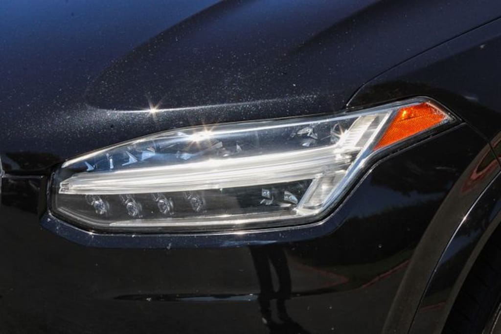 Used 2020 Volvo XC90 T5 Momentum SUV