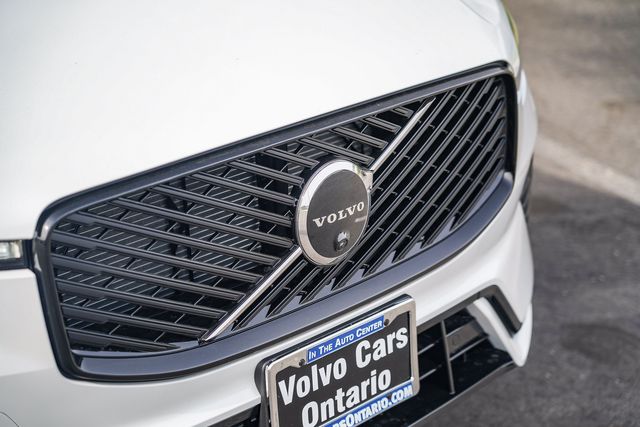 2026 Volvo XC60 Plus