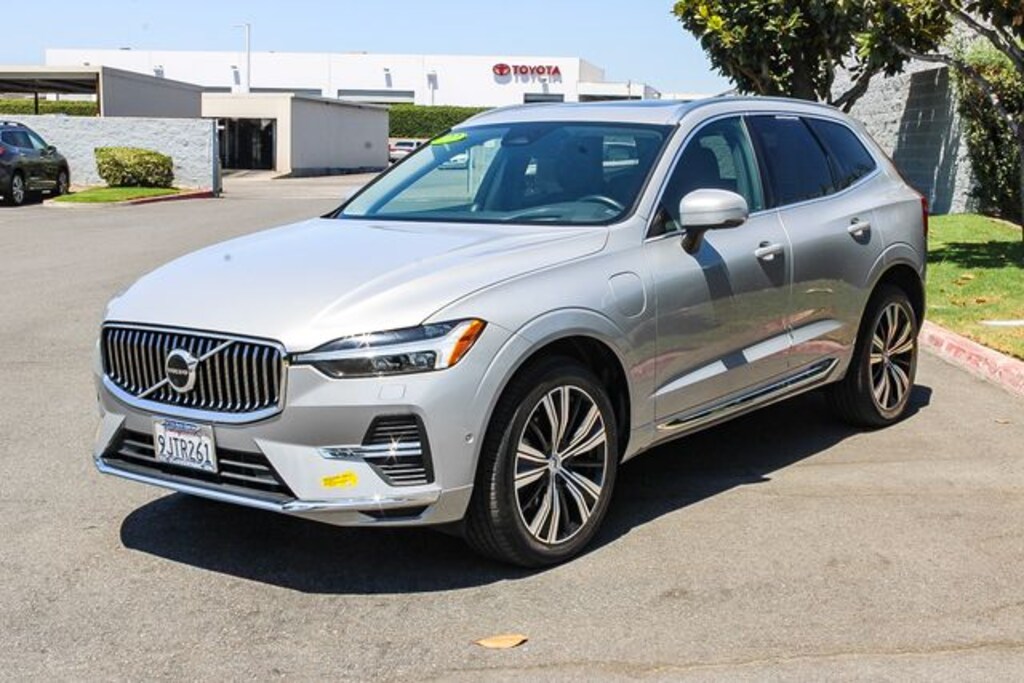 Used 2022 Volvo XC60 Recharge Plug-In Hybrid T8 Inscription SUV
