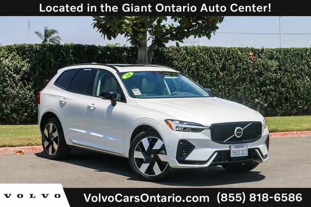 2024 Volvo XC60 T8 Plus Dark Theme AWD's photo