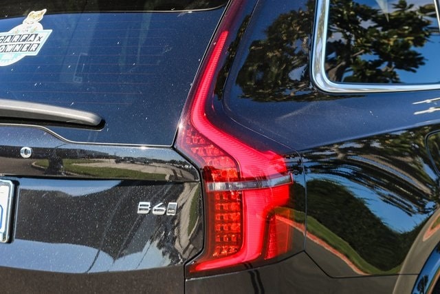2025 Volvo XC90 Plus - Photo 10