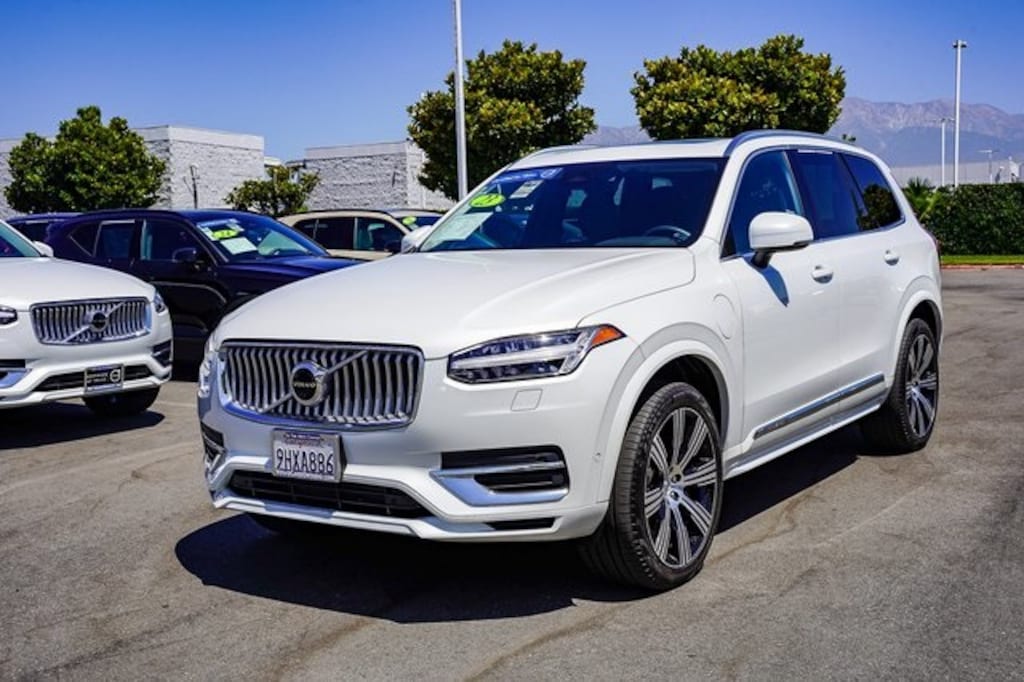 Certified 2023 Volvo XC90 Recharge Plug-In Hybrid T8 Plus Bright Theme 7 Passenger SUV