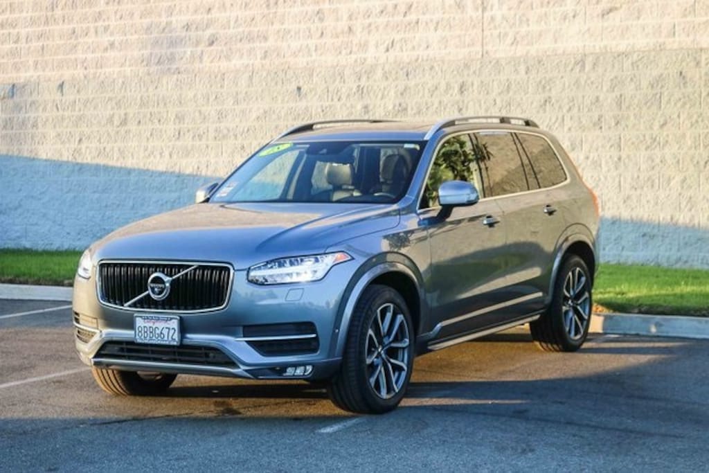 Used 2018 Volvo XC90 T6 Momentum SUV