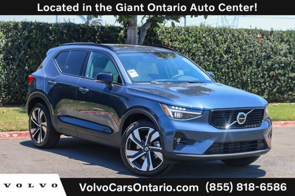 New 2026 Volvo XC40 B5 Plus SUV