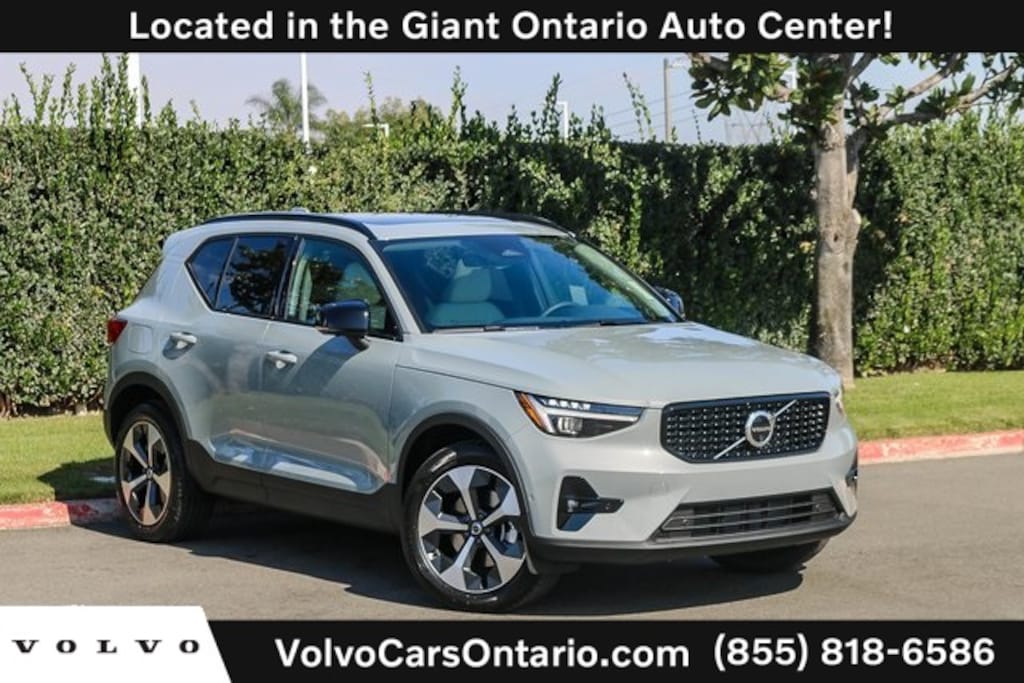 New 2026 Volvo XC40 B5 Plus SUV