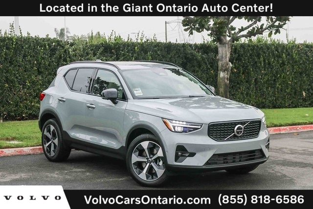 2026 Volvo XC40 Plus's photo