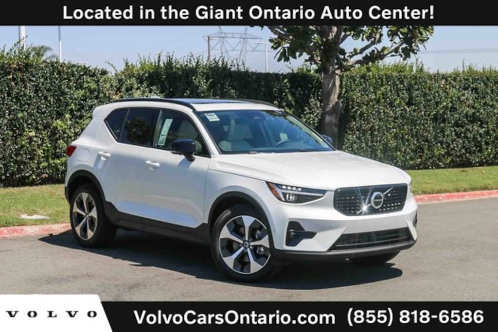 New 2026 Volvo XC40 B5 Plus SUV